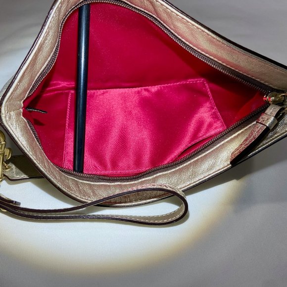 COACH Platinum Gold Metallic Lg Leather Wristlet Clutch 13276 Evening Formal Y2K - Picture 15 of 16